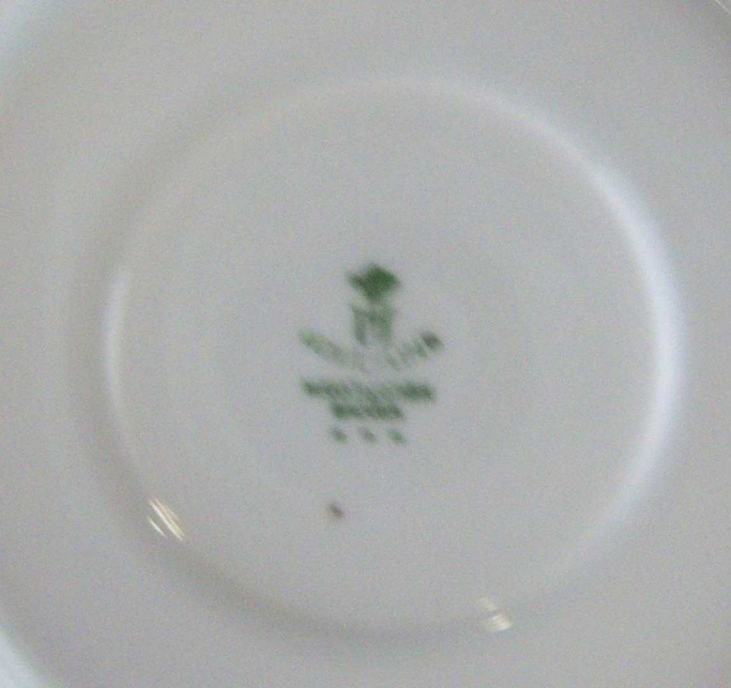 [4581821] Untertasse für Kaffee 14 cm Winterling Marktleuthen Kobaltrand mit Goldraute eckig gebraucht - sehr gut Bild 3