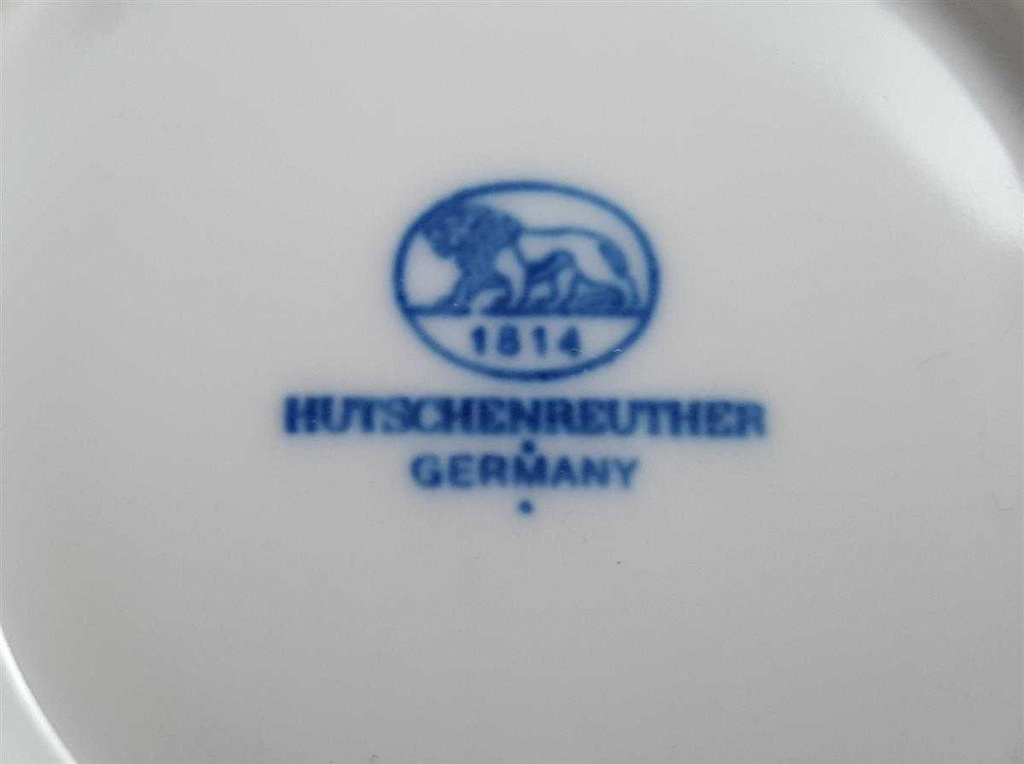 [4581907] Untertasse für Tee 14 cm Hutschenreuther Maria Theresia Zwiebelmuster II. Wahl gebraucht - gut Bild 4