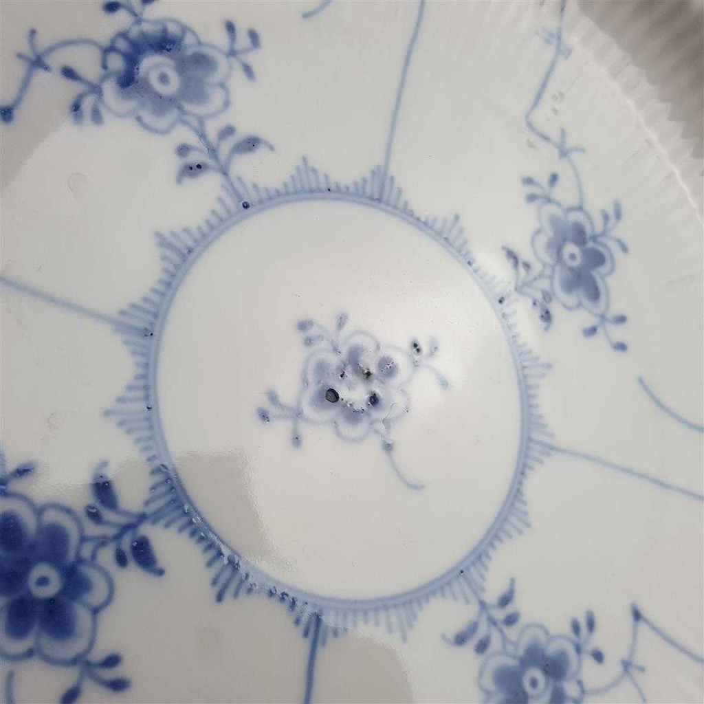 [98134] Suppenteller groß 25,3 cm Royal Copenhagen Musselmalet Halbspitze II. Wahl gebraucht - sehr gut Bild 2