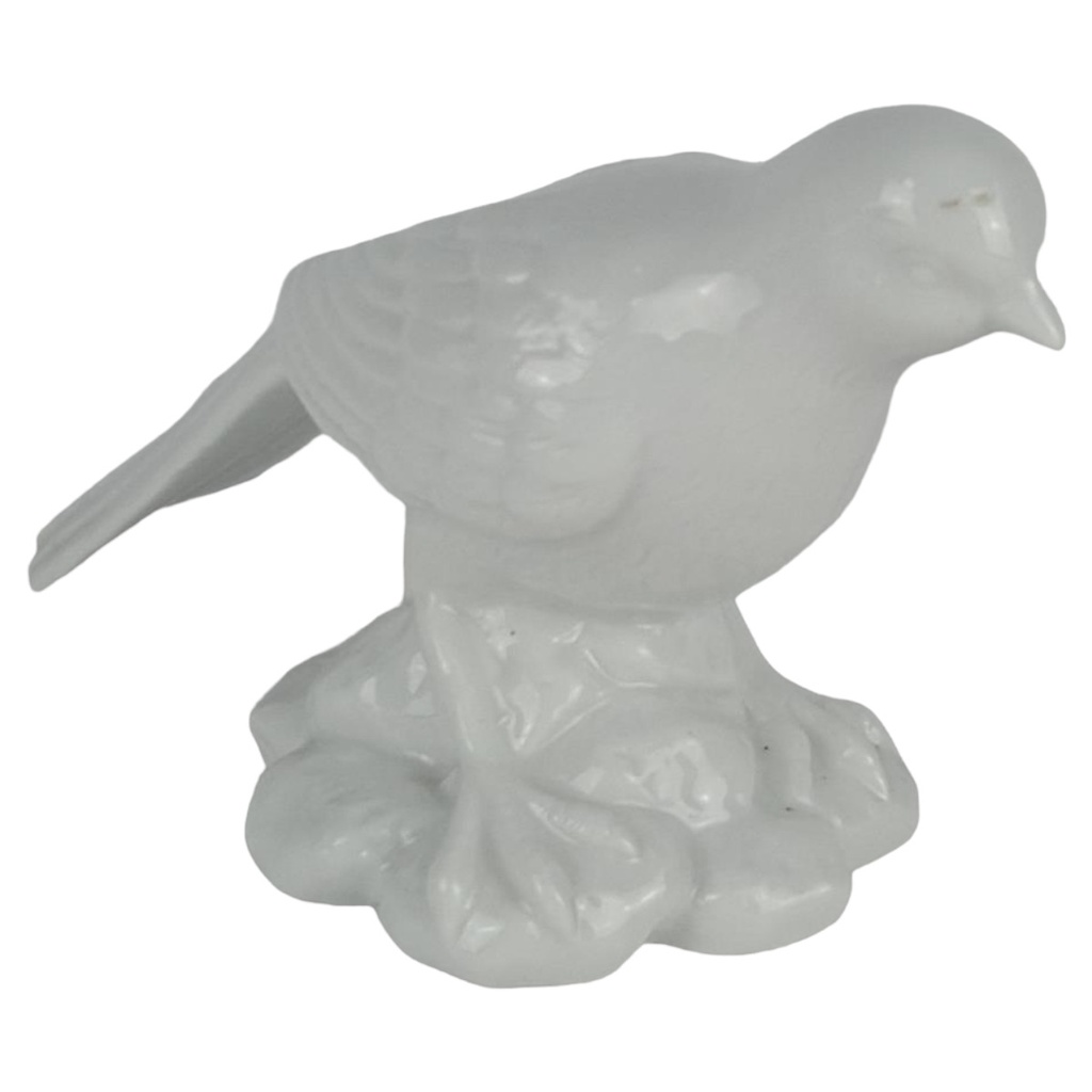 [458133177] Porzellan Figur Dekofigur Spatz weiß H 10,3 cm