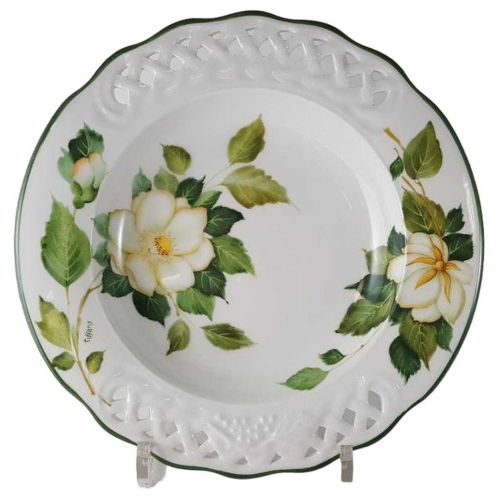 [45813782] Suppenteller Durchbrucharbeit 24,5 cm Tiffany Boutique Italy weiße Blume mit Grünrand gebraucht - sehr gut