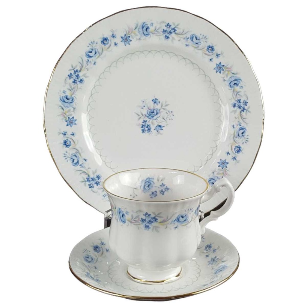 [458139731] Sammeltasse Sammelgedeck 3tlg Royal Malvern Blaue Blumenranke gebraucht - gut
