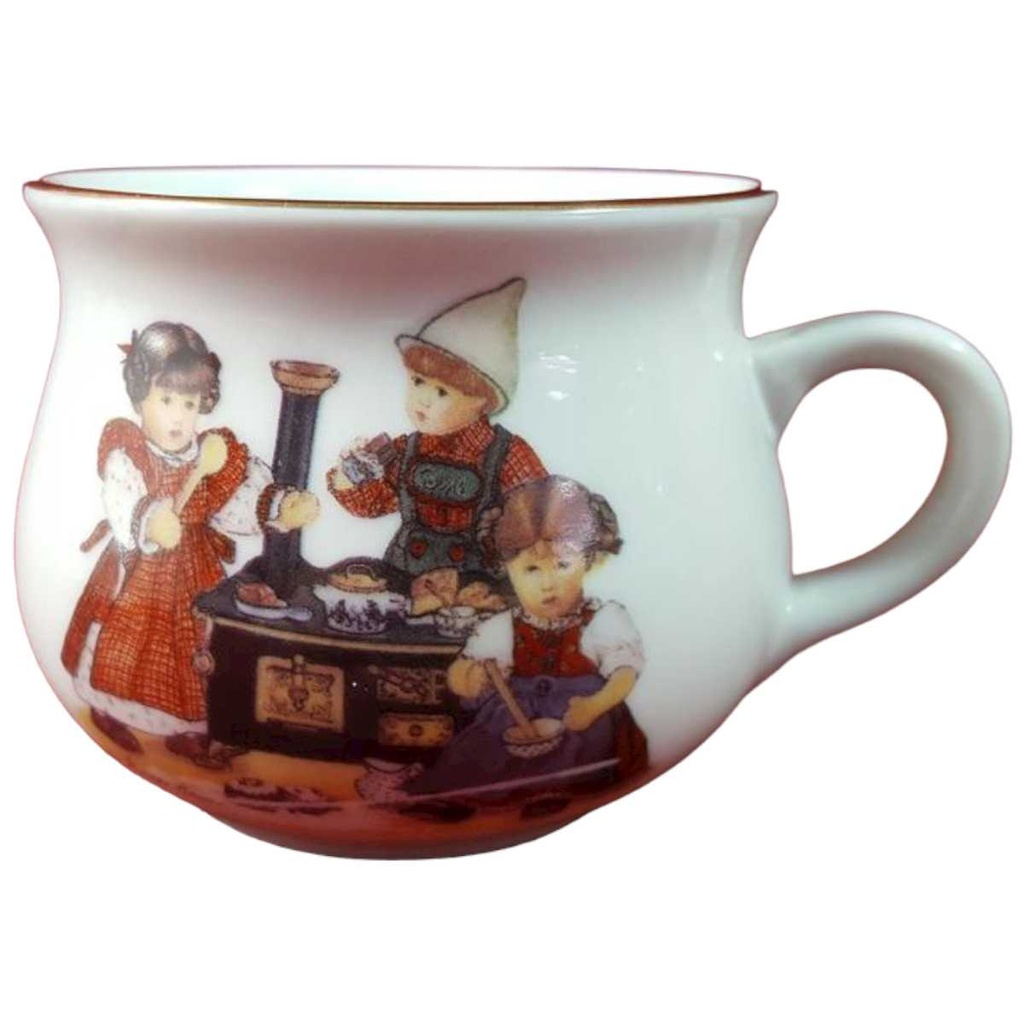 Tasse Reutter Porzellan gebraucht - sehr gut