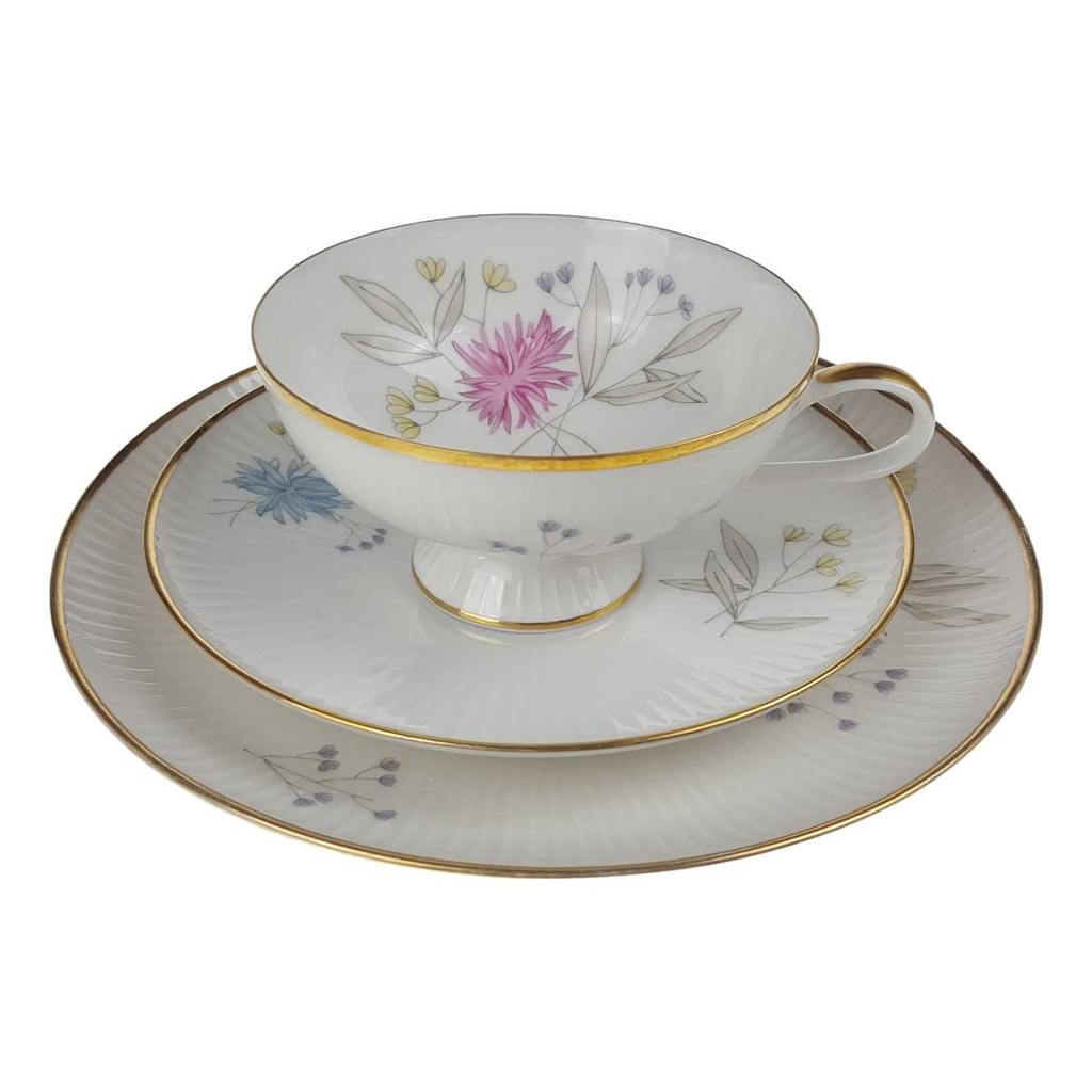 [458168507] Sammelgedeck Goldrand 3tlg Thomas Porzellan Form 7507 Blumendekor geriffelt Blumen gebraucht - gut