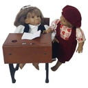 2er Set Charakterpuppen Sammlerpuppen Puppen inkl. Puppenständer mit Schulbank Gusseisen 4tlg.
